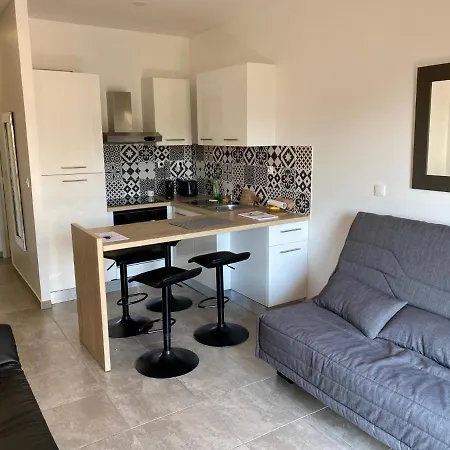 شقة Studio Renove A 50 M Des Plages